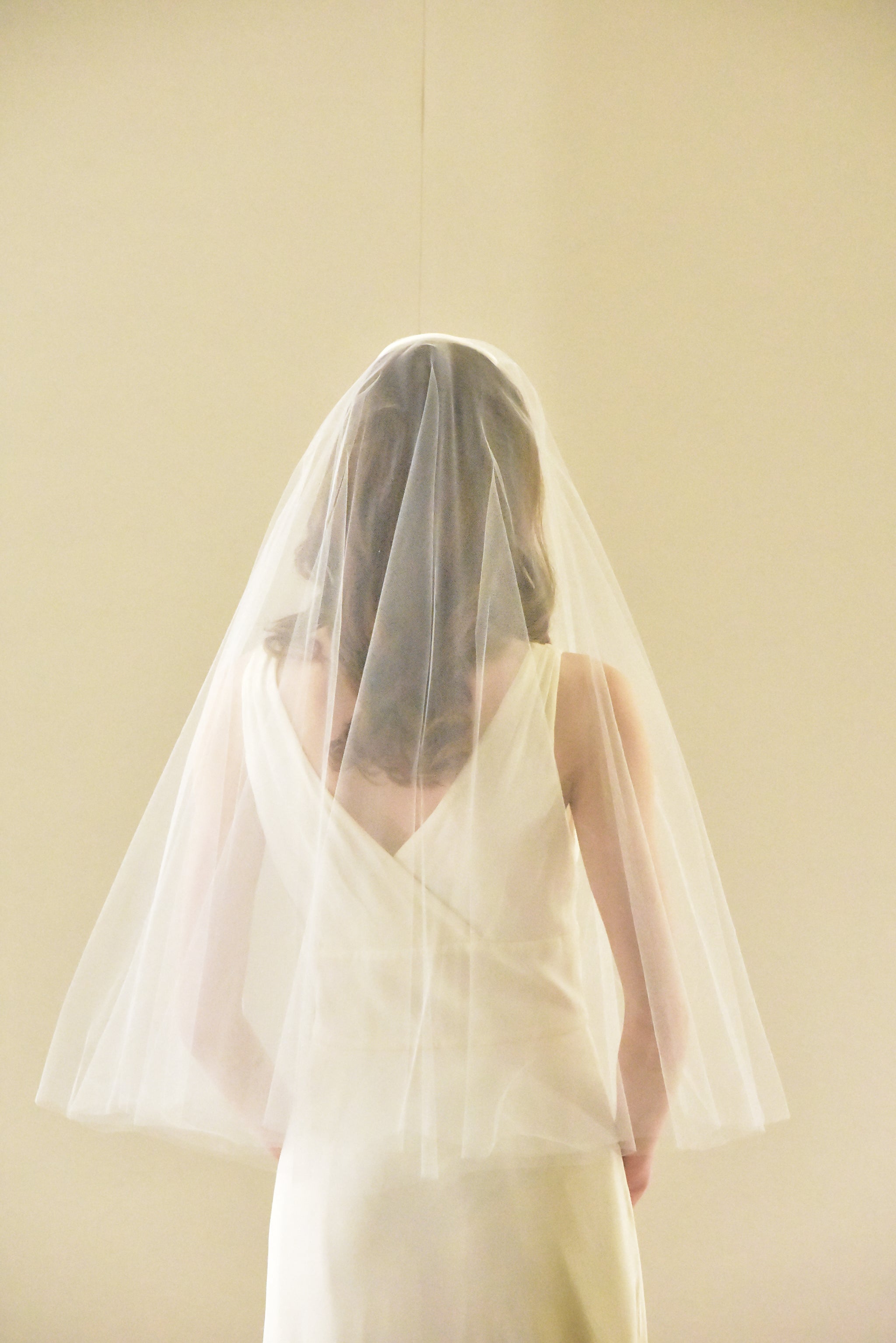 ?Circle-Cut Tulle Drop Veil What is a Drop Veil? main image 2
