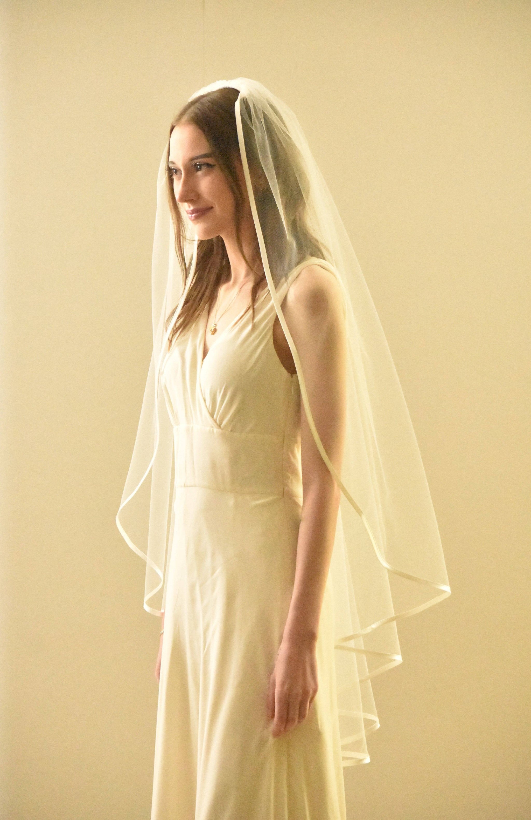 Satin Trim Knee Length Wedding Veil Luxury Satin Finished Veil for Brides | Pantora Bridal main image 3