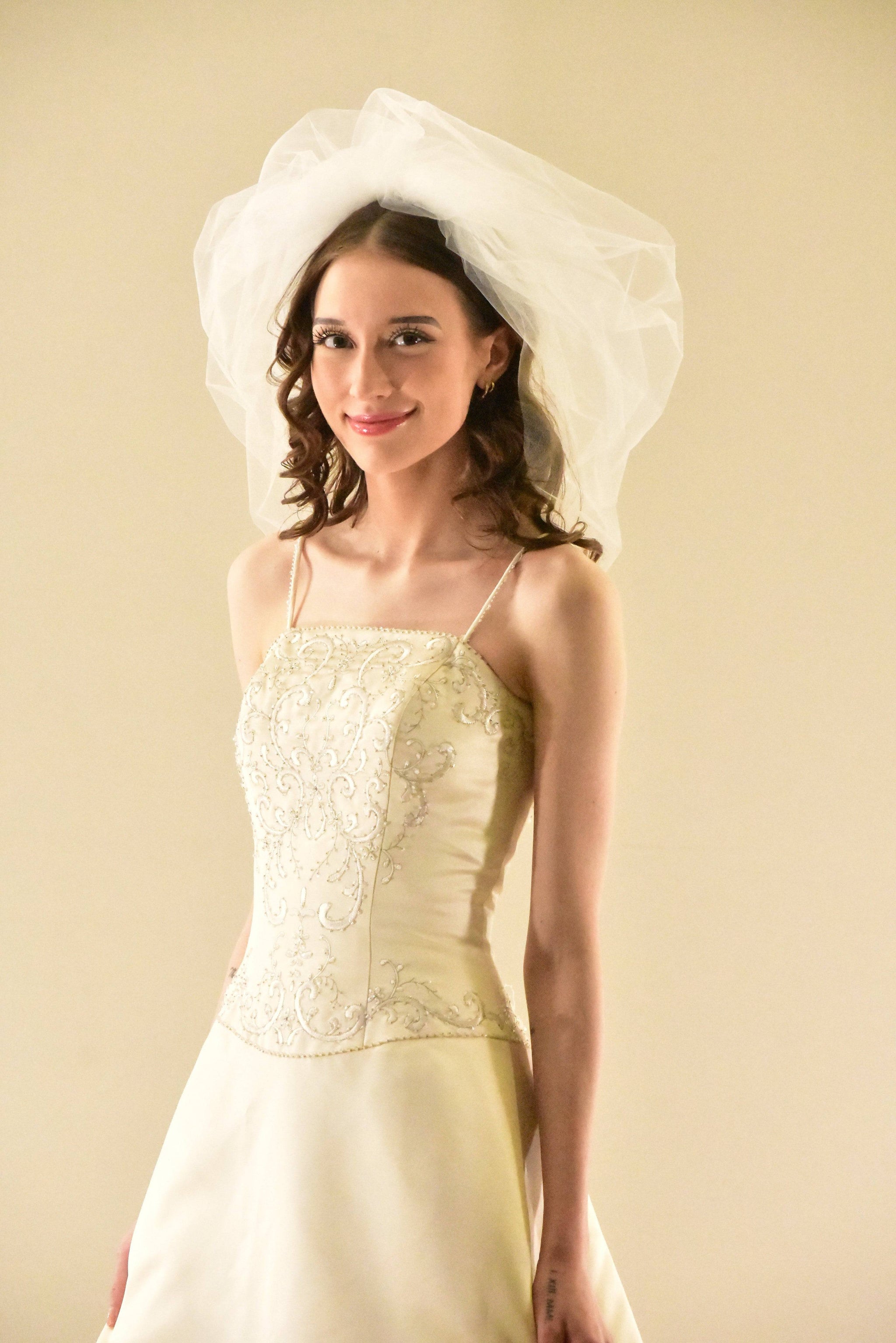 Double Tier Bubble Veil - Puffy Veil | WeddingVeil.com