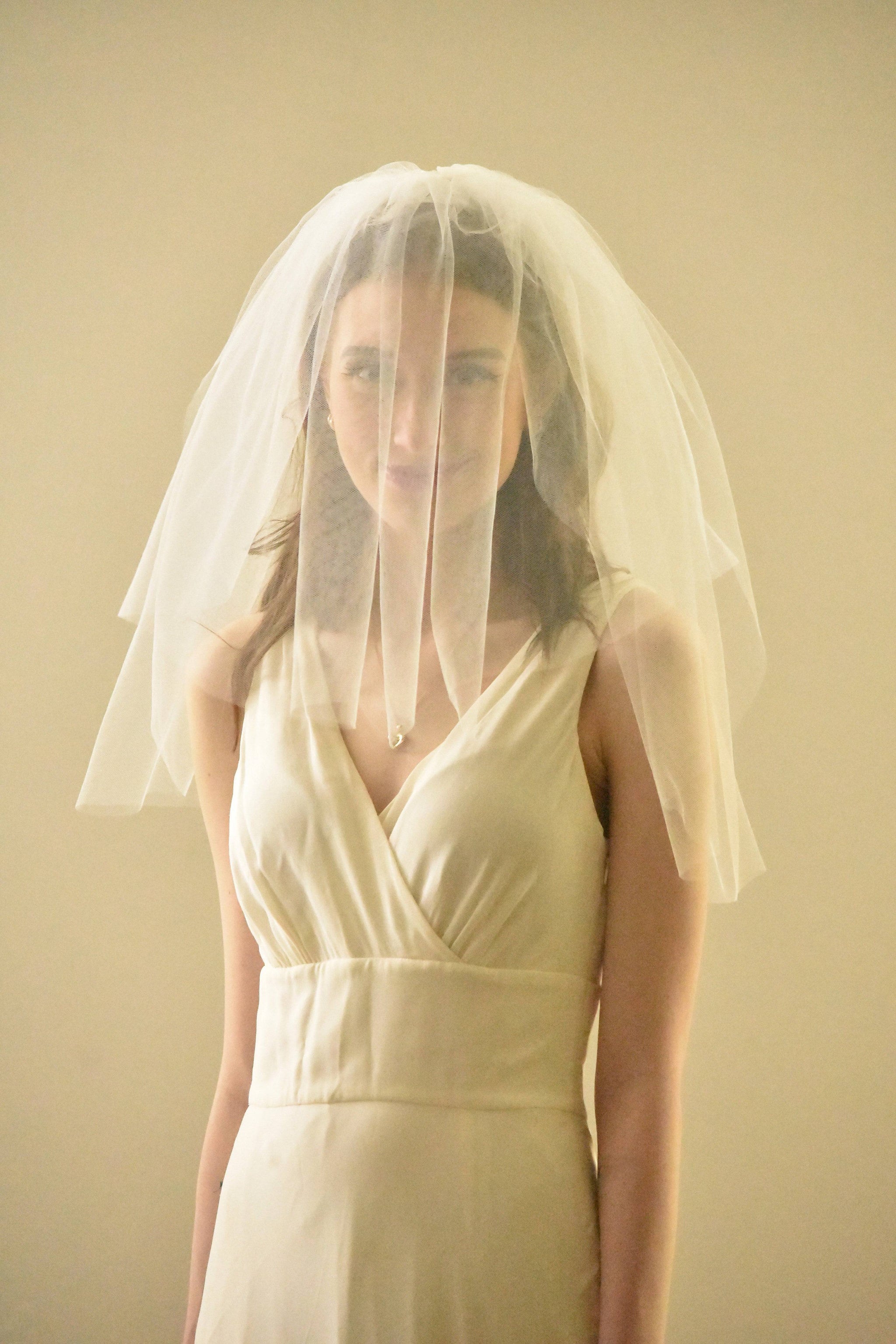 2 layer short wedding veil   + comb Short Wedding Veil Short Double Layer Wedding Veil With Comb  main image 2
