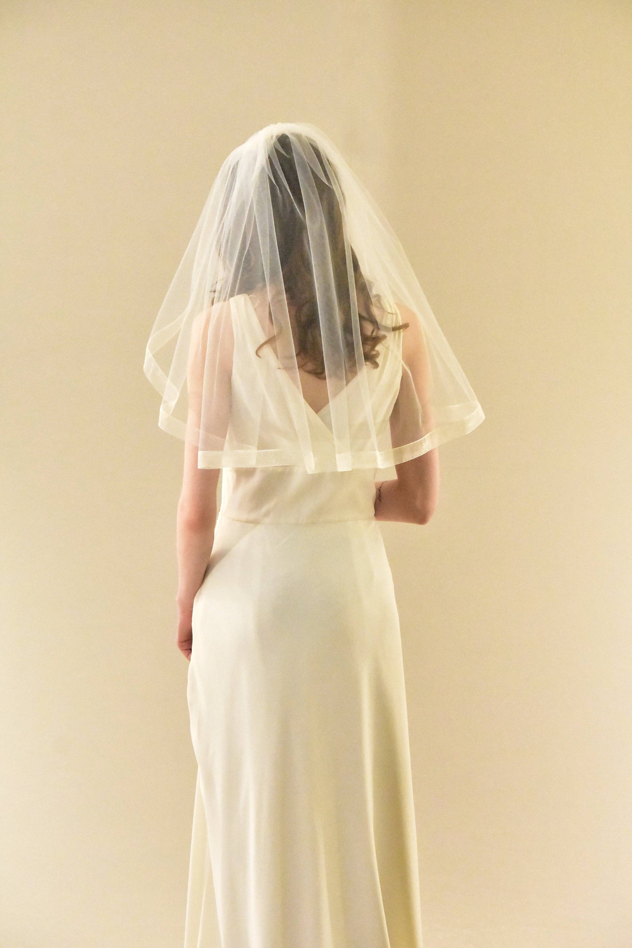 ウェディングアクセサリー GANISONG Bridal Organza Ribbon Veil Ivory 2Tiers 4M Oval Shaped Organza Ribbon Cathedral Veil Wedding