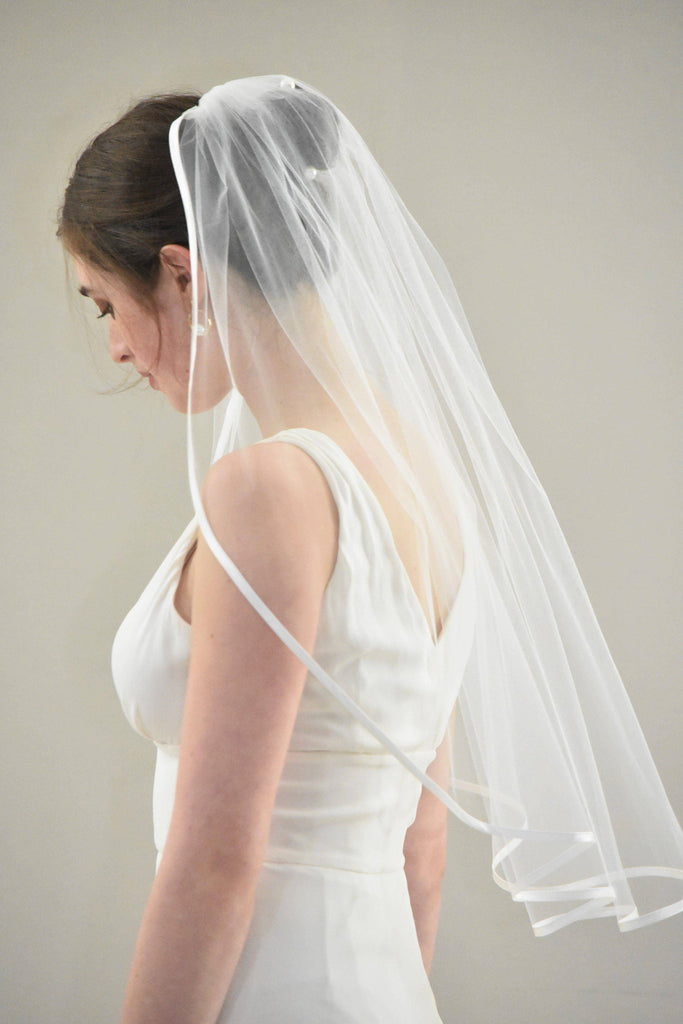 Sheer Elbow Length Veil with 1/4" Stain Edge - WeddingVeil.com