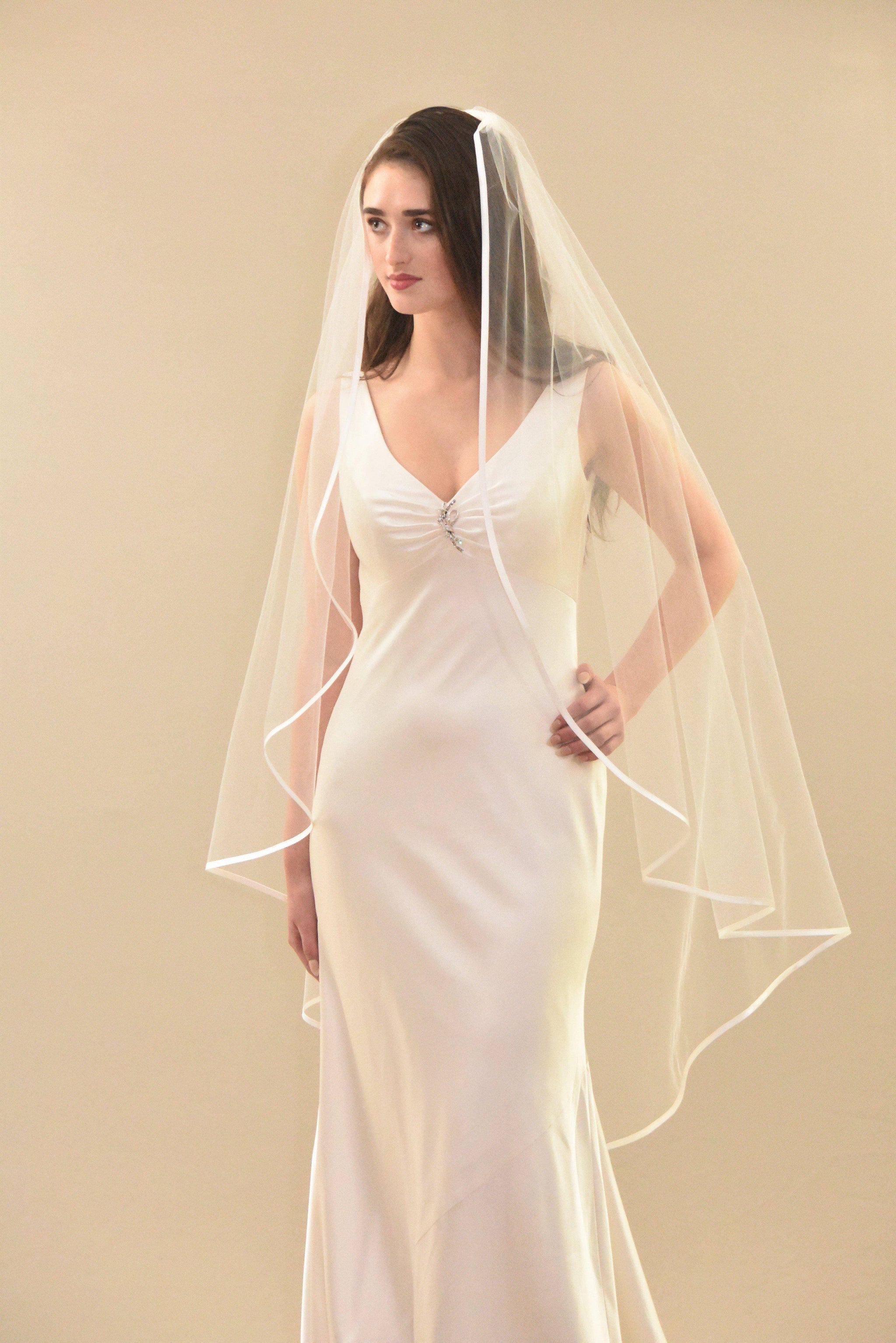 Mid-Length-Angel-Cut-Walking-
