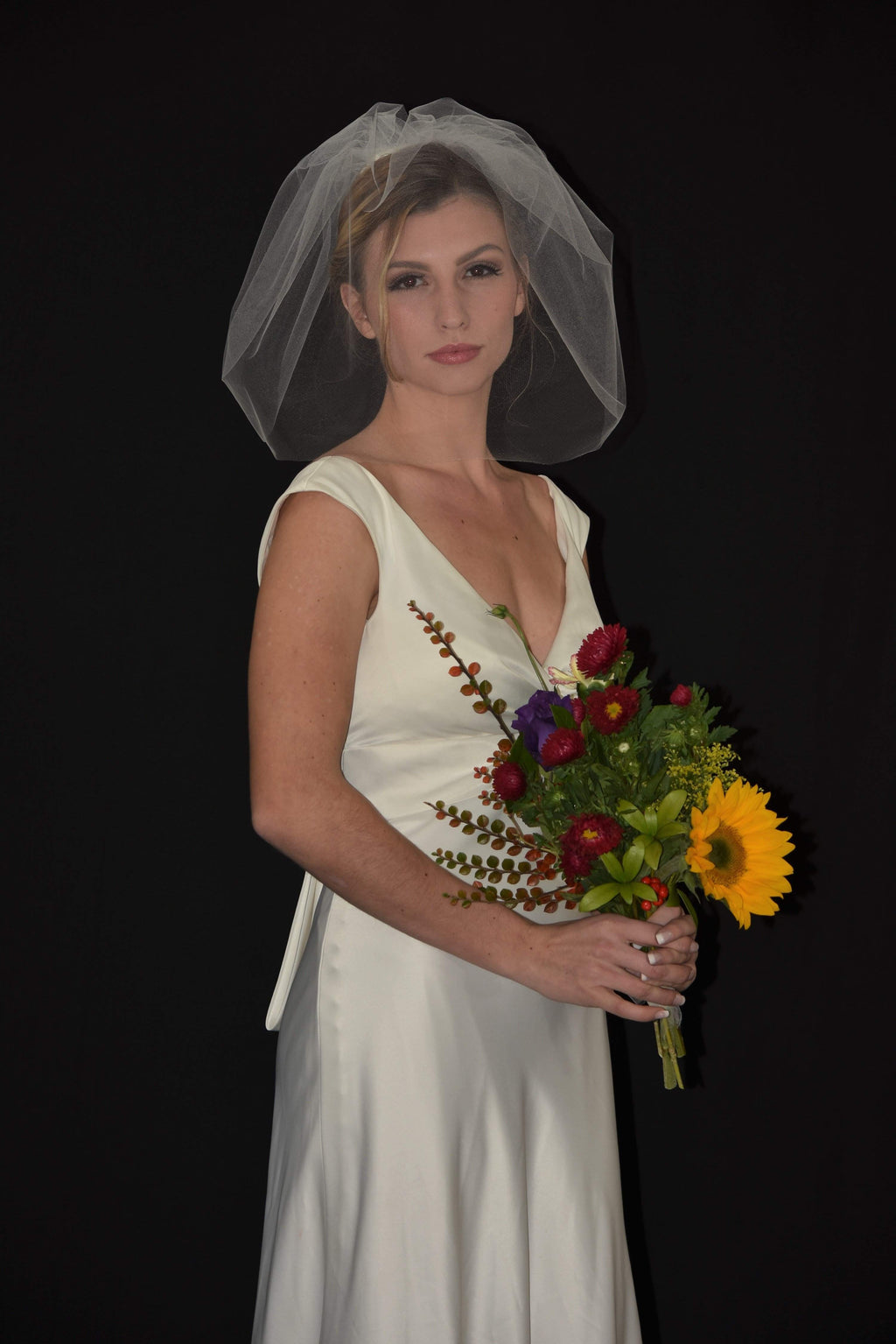 Single Tier Small Bubble Veil - Blusher Veil - WeddingVeil.com